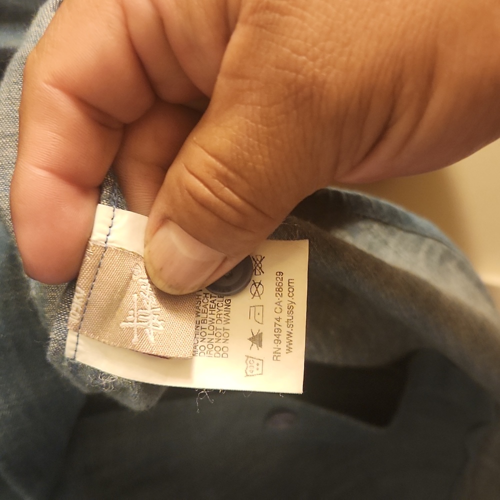 Deluxe stussy shirts 💯 cotton 😍 - Picture 6 of 7
